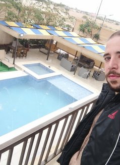 Kareem Jo - Male escort in Amman Photo 6 of 15
