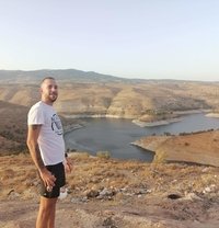 Kareem1993 - Male escort in Amman