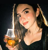 Kareena Chugh - companion in Mumbai
