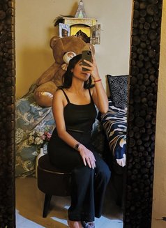 Kareena Independent Escort - escort in New Delhi Photo 2 of 3