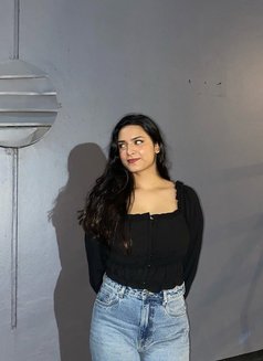 Kareena - escort in Navi Mumbai Photo 2 of 4