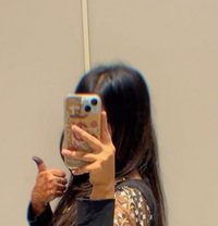 Kareena khan - escort in New Delhi
