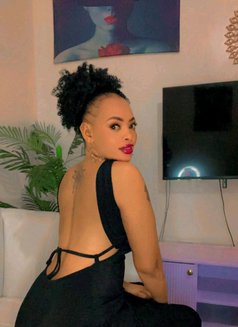 Kareh - masseuse in Nairobi Photo 4 of 4