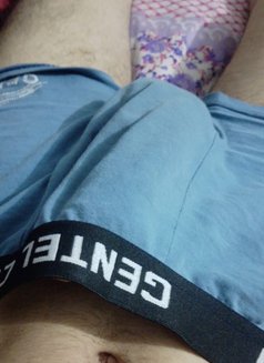 Karim - Male escort in Cairo Photo 2 of 2