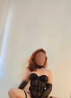 Isa - dominatrix in Quito Photo 6 of 6