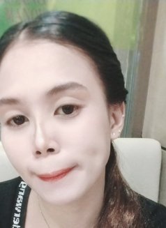 Karen - puta in Manila Photo 1 of 2