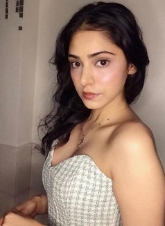 Karen Indian - escort in Riyadh Photo 2 of 5