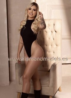 Karen Latin Bomb natural body - escort in Al Manama Photo 5 of 19