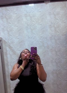 Karen Martins - escort in Accra Photo 4 of 5