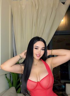 Karen New in Dubai - escort in Dubai Photo 10 of 11