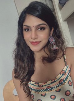 Karen Pakistani - escort in Riyadh Photo 1 of 5