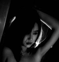 Kari - puta in Guangzhou Photo 1 of 3