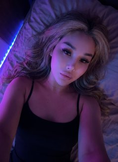 Kari̇na - escort in İstanbul Photo 12 of 15