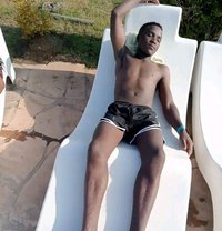 Kariid - Acompañantes masculino in Nairobi