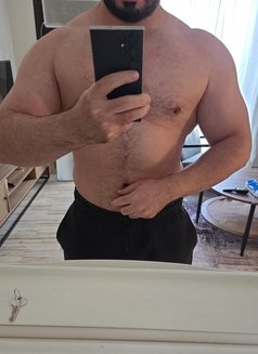 Karimعربي - Male escort in Riyadh Photo 3 of 7