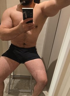 Karimعربي - Male escort in Riyadh Photo 4 of 7