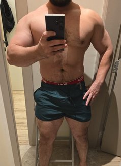 Karimعربي - Male escort in Riyadh Photo 5 of 7