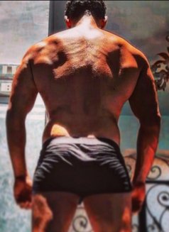 Karim Mix - Male escort in Dubai Photo 4 of 4