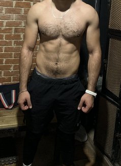 Karim Top - Male escort in Dubai Photo 1 of 1