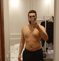 Karim - Male escort in Tunis