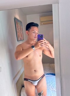 Karim Vip Service - Male escort in Phuket Photo 8 of 9