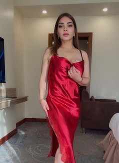 karima - escort in Muscat Photo 4 of 15
