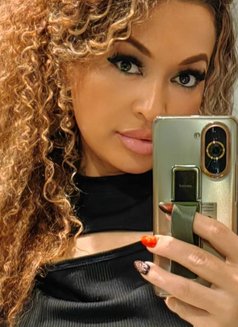 Karina - escort in Gurgaon Photo 3 of 4