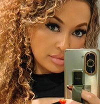 Karina leaving soon - puta in Gurgaon