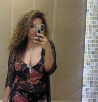 Karima_GFE - puta in Abu Dhabi