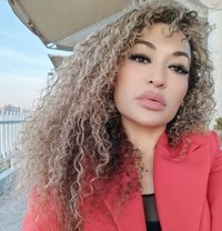 Karima_ - puta in Abu Dhabi