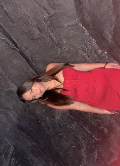 Karin Big Tits - puta in Jakarta Photo 7 of 9