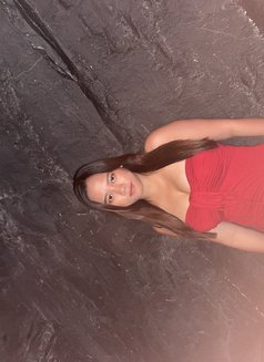 Karin Big Tits - puta in Jakarta Photo 9 of 9