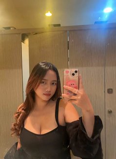 Karin Big Tits - puta in Jakarta Photo 11 of 26