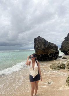 Karin Big Tits - puta in Jakarta Photo 17 of 26