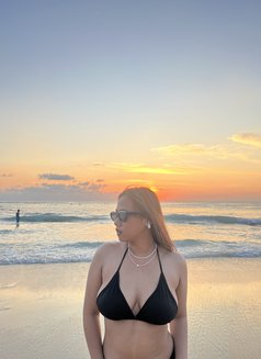 Karin Big Tits - puta in Jakarta Photo 19 of 26