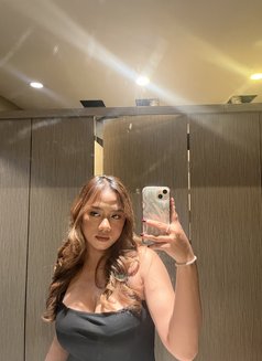 Karin Big Tits - puta in Jakarta Photo 22 of 26