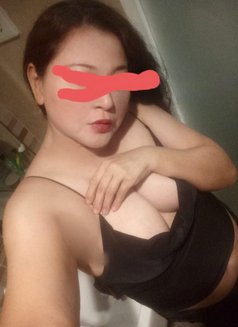 Karin Ruby - puta in Jakarta Photo 3 of 7