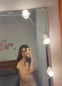 Karin Syafira - Transsexual escort in Bali Photo 9 of 14