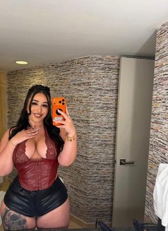 Karina - escort in Milan Photo 1 of 3
