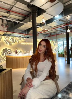 Karina Bloom - Transsexual escort in Bangkok Photo 2 of 4