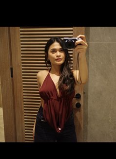 Karina escort at bali - puta in Bali Photo 7 of 7