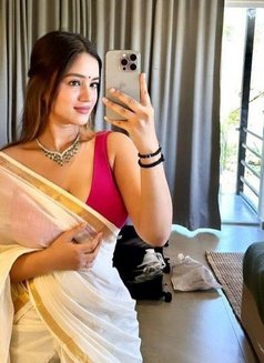 Karina - escort in Ahmedabad Photo 1 of 3