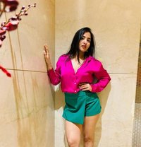 Karina - escort in Ahmedabad Photo 1 of 3