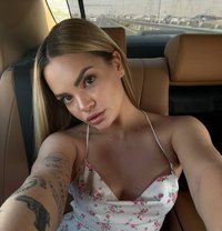 Karina - escort in Dubai Photo 1 of 8