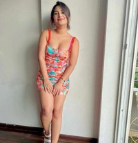 Karina - puta in Hyderabad