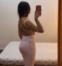 Karina - puta in Kolkata Photo 1 of 2