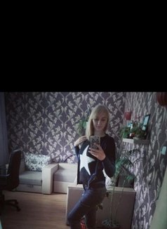 Karina - escort in Nairobi Photo 2 of 4