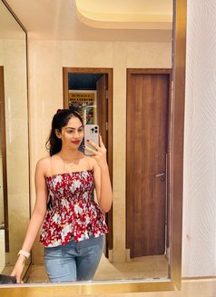 Karina Escort Service - escort in Bangkok Photo 2 of 6