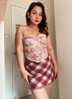 Karina - puta in Doha Photo 1 of 7