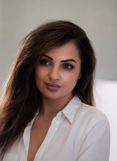 Karina - masseuse in Dubai Photo 1 of 11